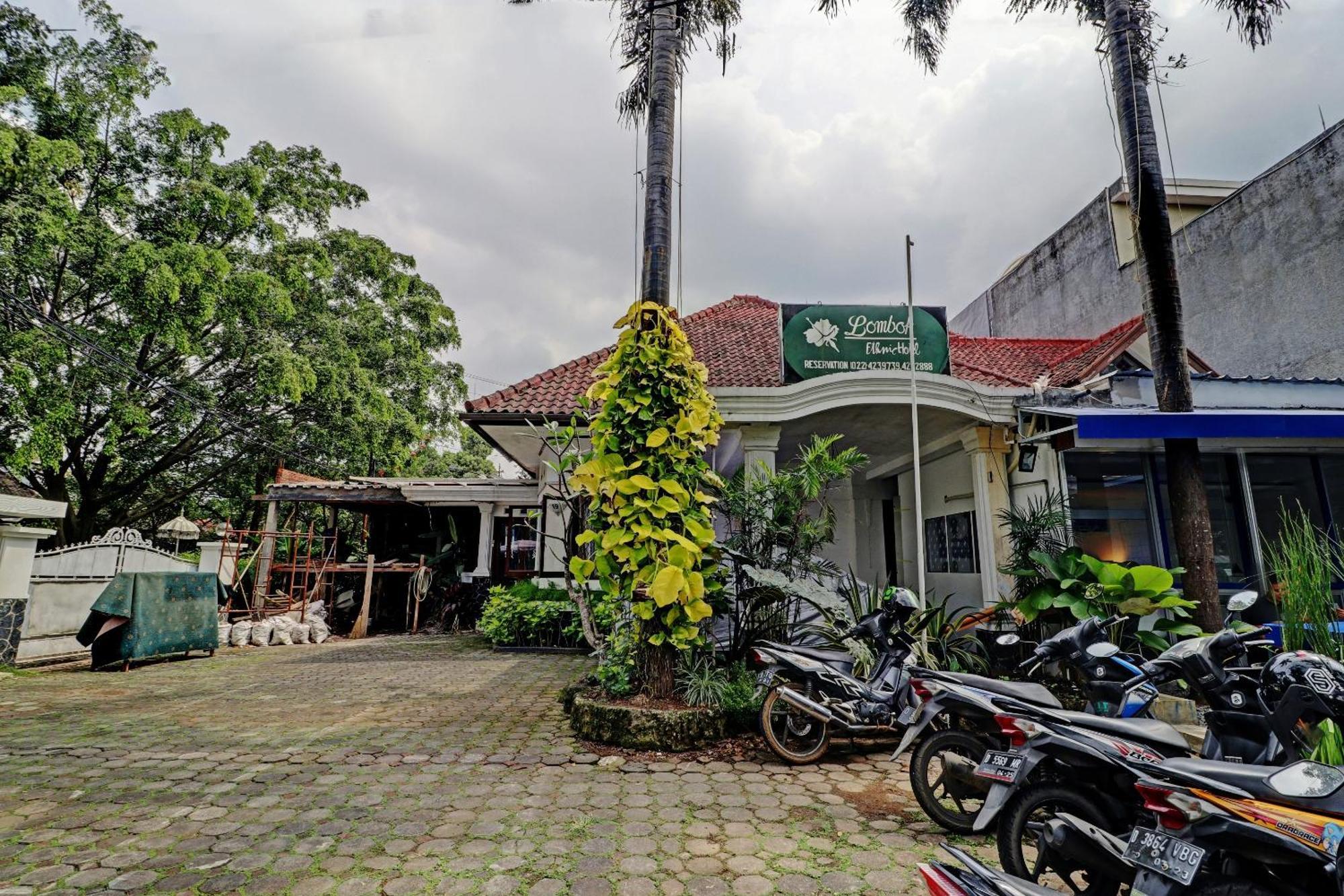 Hotel O Bandung Near Stadion Siliwangi Formerly The Ethnic Hotel Бандунг Екстериор снимка