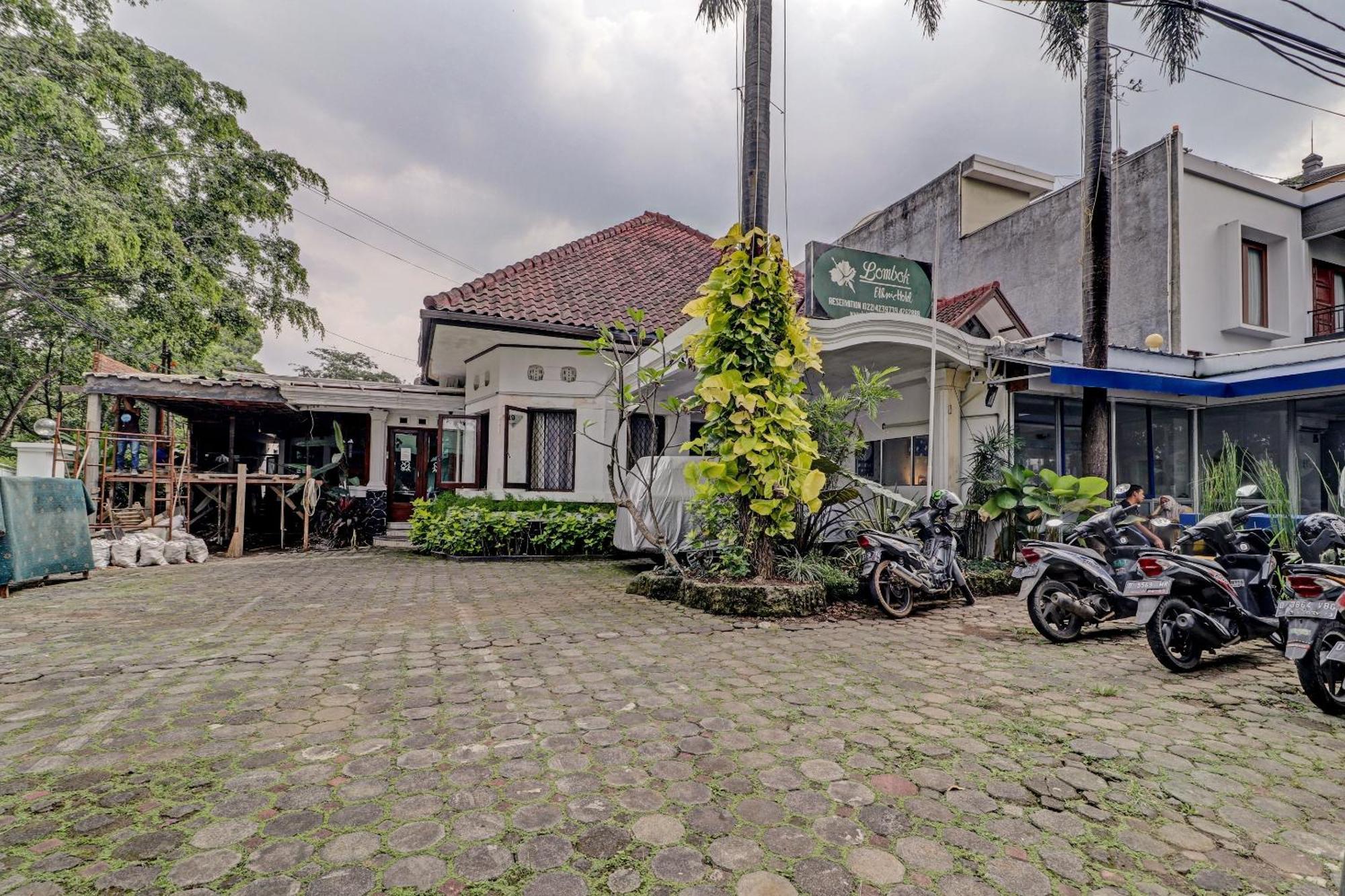 Hotel O Bandung Near Stadion Siliwangi Formerly The Ethnic Hotel Бандунг Екстериор снимка